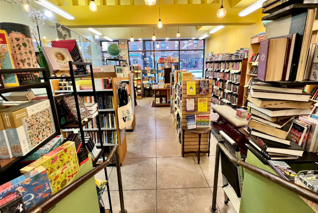 2 Dandelions Bookshop in Brighton, MI
